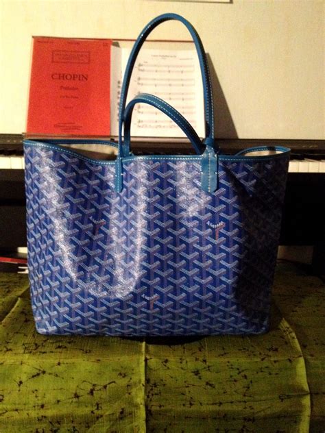 do goyard totes have zippers|where to buy goyard tote.